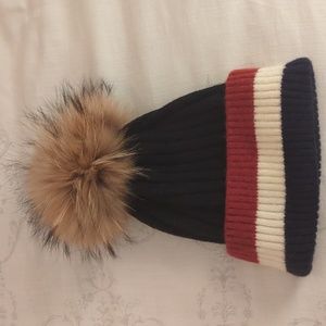 Cashmere feel beanie hat black and navy